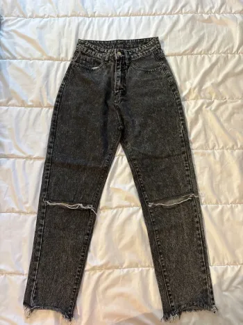 Jeans troué