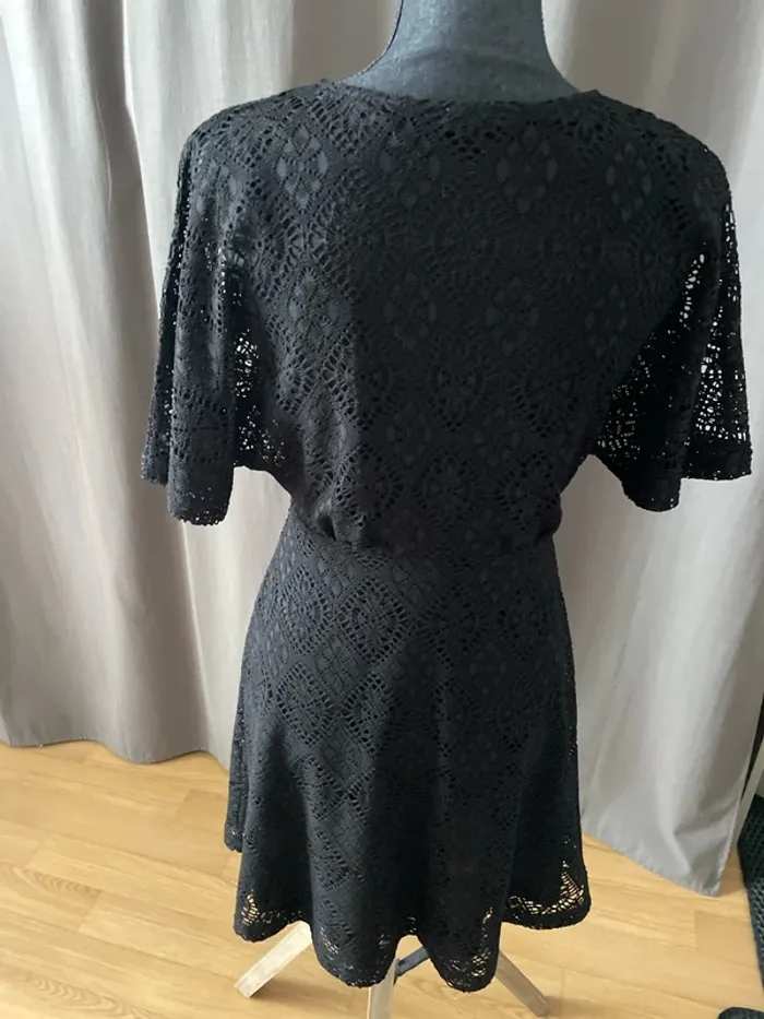 Robe noire - photo numéro 5