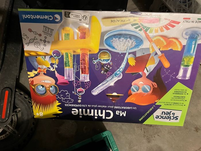 Jeux éducatif chimie neuf