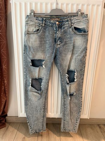 Jeans troué