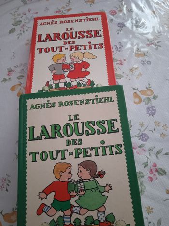 Vend  deux livres enfants Agnès rosenstiehl et age 2ans