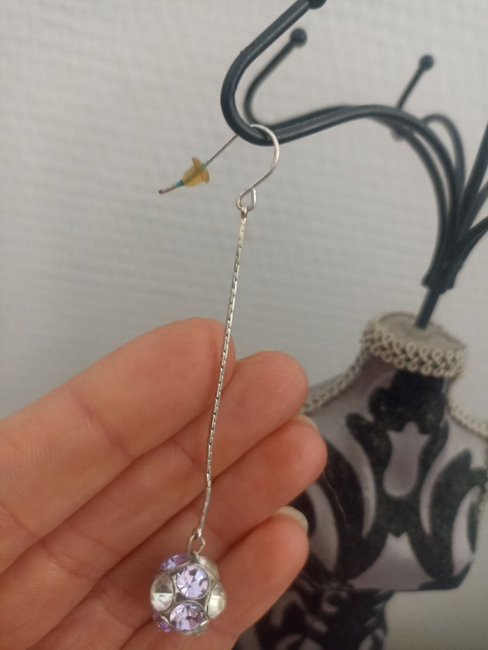 Boucles d'oreilles pendantes fantaisie - photo numéro 4