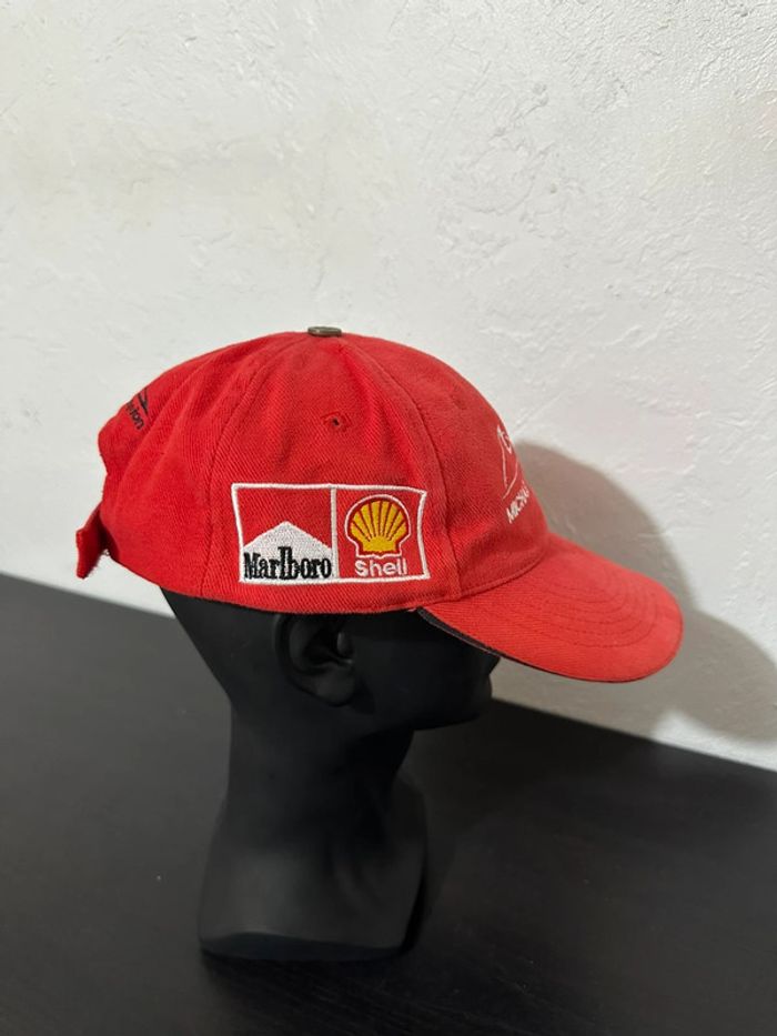 Casquette Ferrari x Marlboro - photo numéro 17