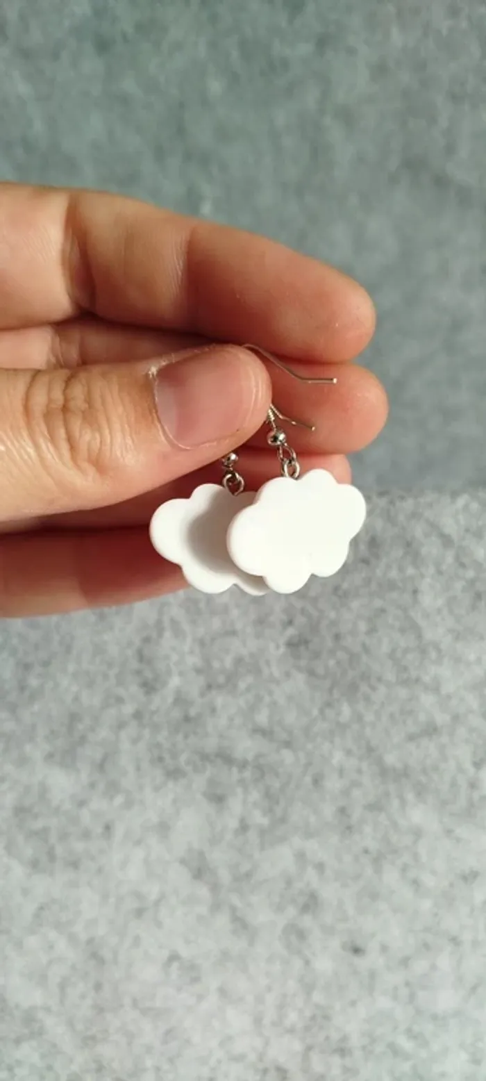 🍄 Boucles d’oreilles ▪ nuage blanc fantaisie - photo numéro 3