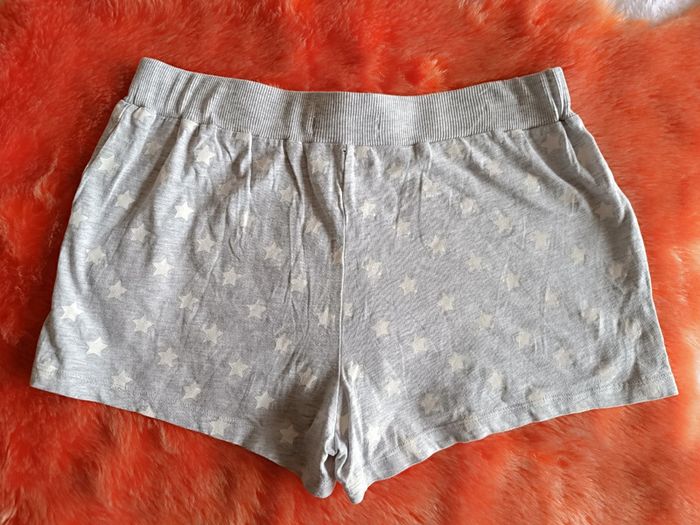 Short taille élastique Étoiles 🌟 T. 40 - 42 Lola Liza - photo numéro 8