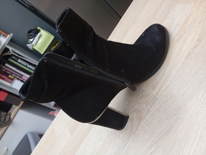 Bottines noires à talons taille 39 - photo numéro 7