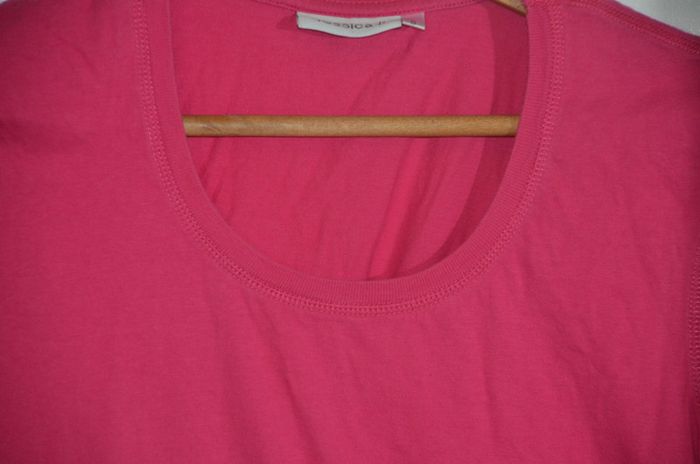 T shirt 38 framboise - photo numéro 2