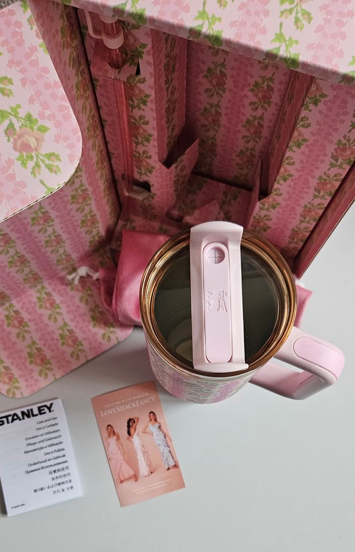Gourde Stanley × LoveShackFancy 1,2L – Édition Lupin – Neuve - photo numéro 3