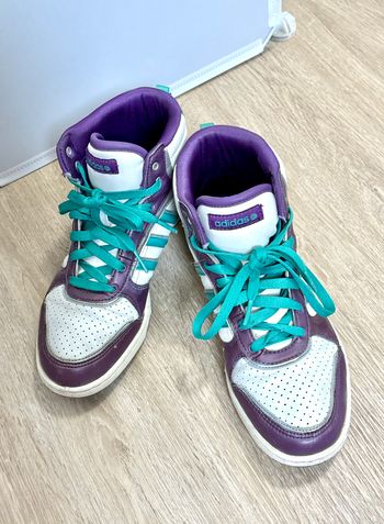 Baskets Adidas montantes rétro – violet & turquoise, style vintage street