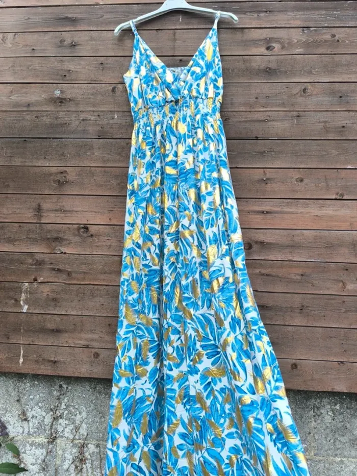 Robe longue imprimée bleue et feuilles dorées été taille 40/42