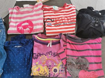 Lot tee shirts taille 6 ans