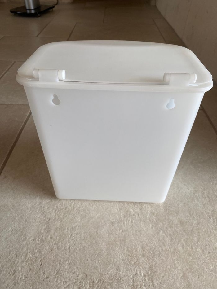 Poubelle table à langer - photo numéro 2