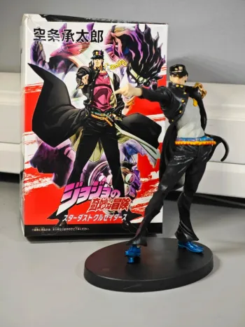 Figurine Jojo's Bizarre Adventure Stardust Crusaders : Jotaro Kujo 16cm neuve avec boîte