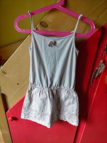 Ravissant bain de soleil Cyrillus 6 ans