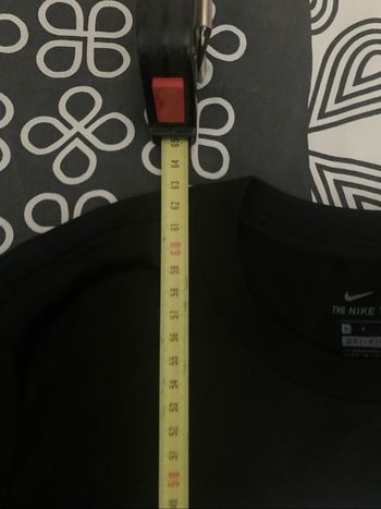 TEE shirt nike fille taille xs/s
