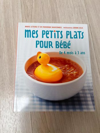 Livre " Mes petits plats pour bébé" + 2 mini livres de cuisine pour bébé
