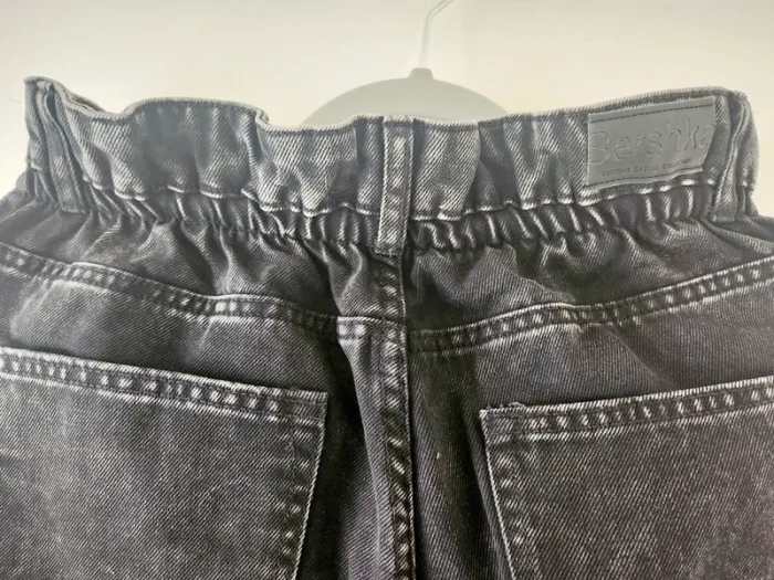🖤 Jean noir effet délavé bershka – Taille 42 🖤 - photo numéro 4