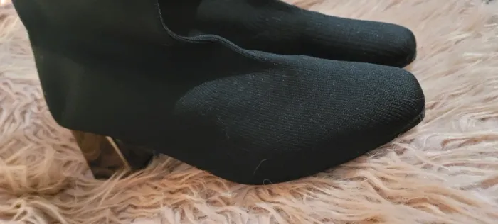 Bottines ''chaussettes'' à talons - photo numéro 2