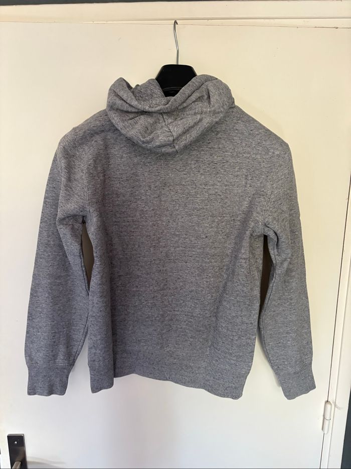 Sweat-shirt à capuche