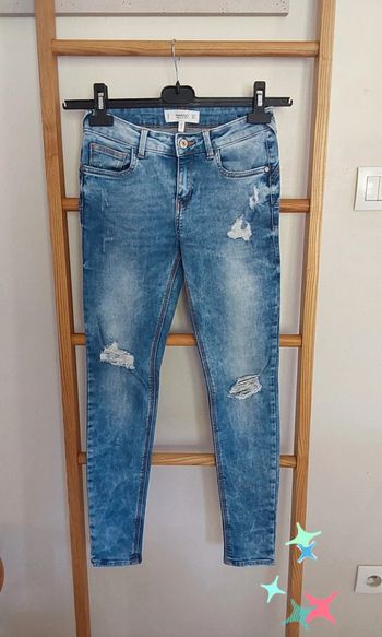 Jean moderne troué Mango T 34