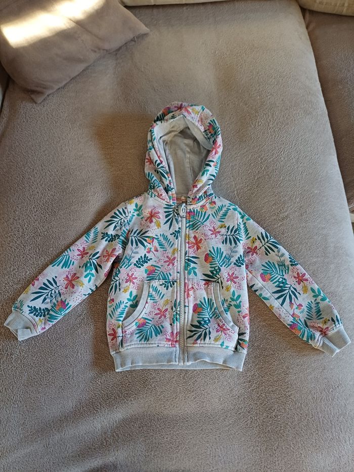 Lot vêtements fille 4 ans