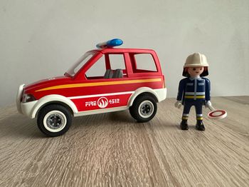 Playmobil véhicule de pompier