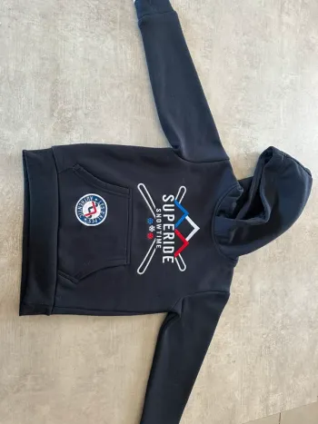 Sweat bleu marine taille 6 ans