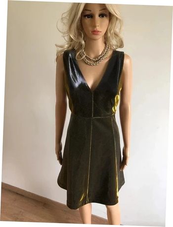 Robe dorée brillante neuve sans manches Morgan taille 38 (valeur 75€)