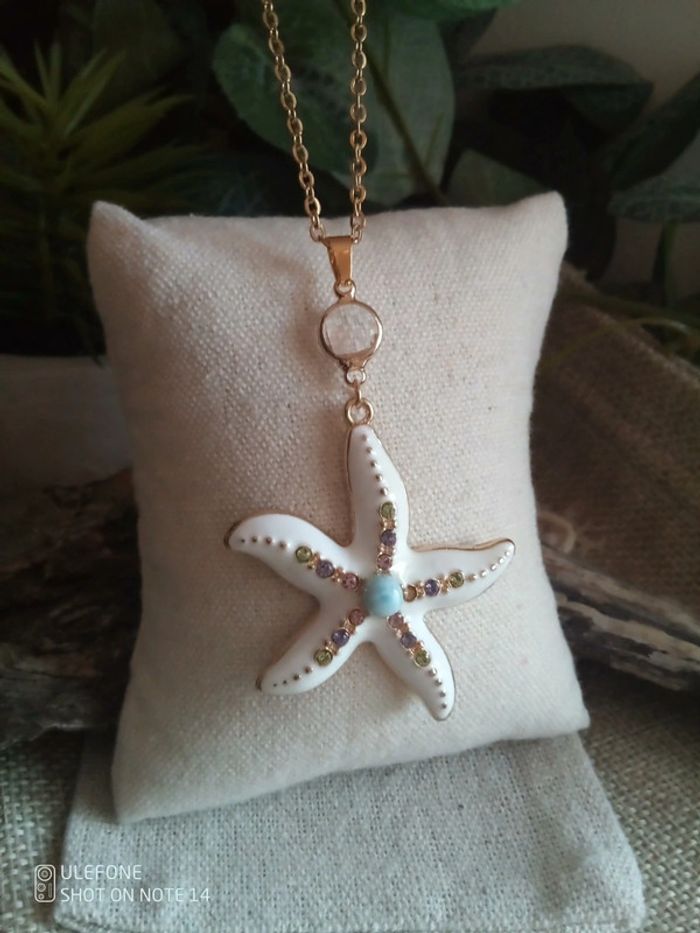 Collier bohème étoile de mer et pierre de larimar et cristal de roche