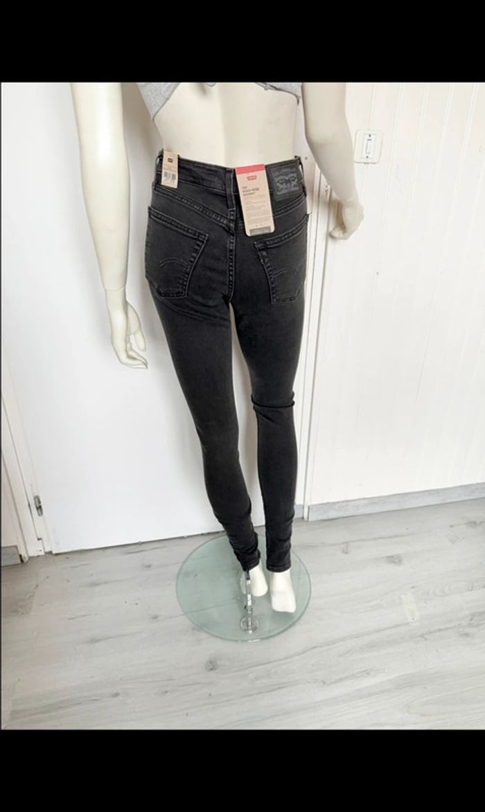 Jean Levi’s 721 High-Rise Skinny – Taille 26/32 – noir – Neuf avec étiquette - photo numéro 14