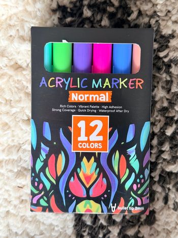 Marqueur acrylique 