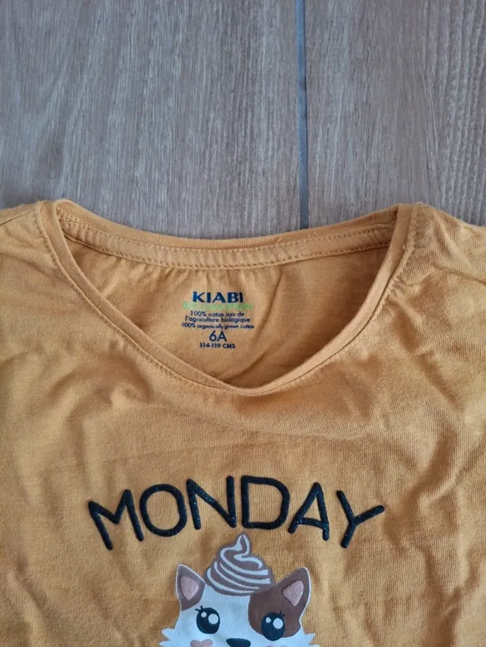 T-shirt manches longues Kiabi 6 ans très bon état - photo numéro 3