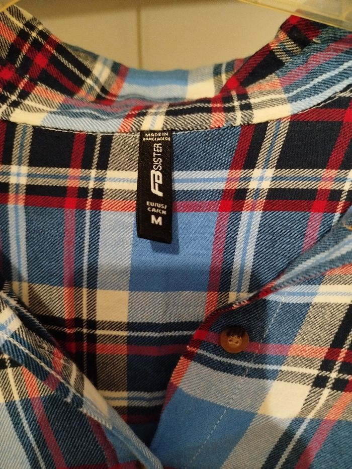 Chemise à carreaux taille M - photo numéro 2