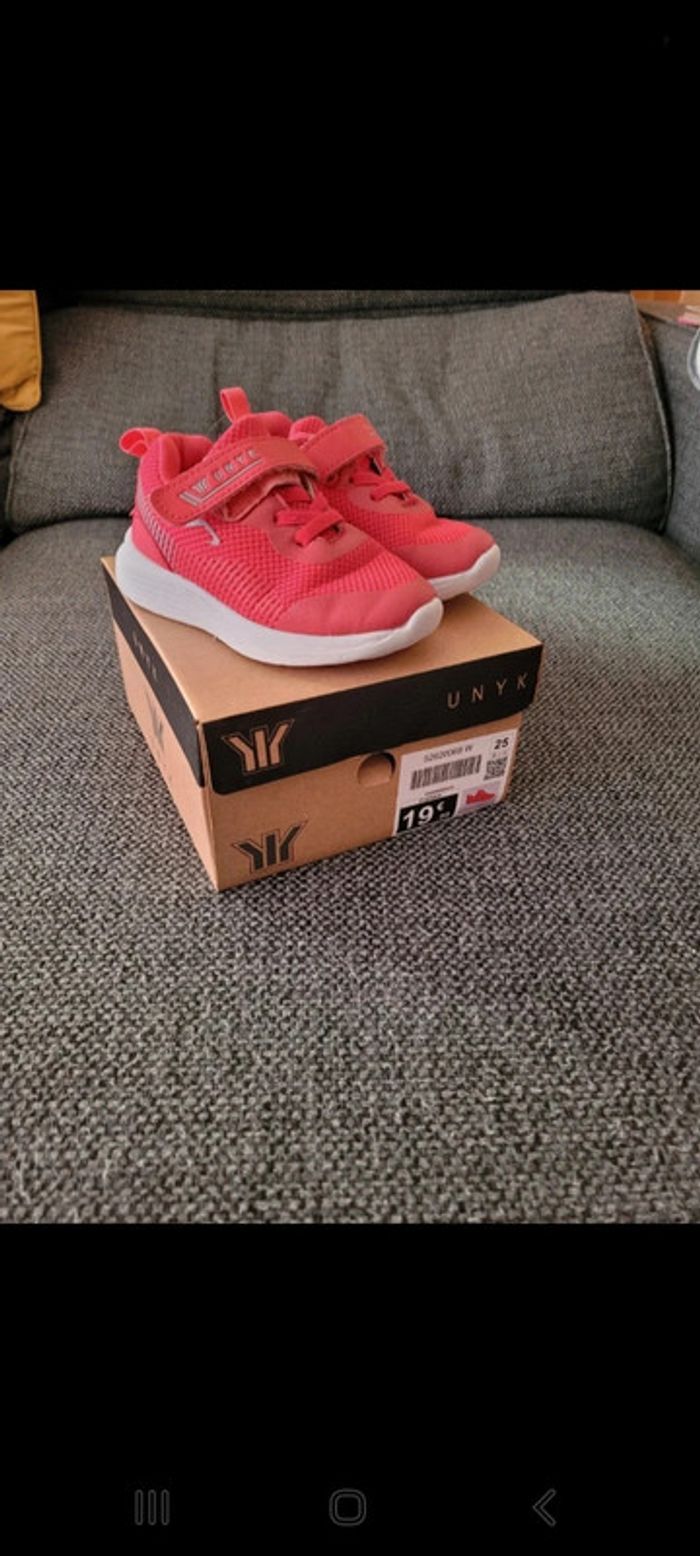 Baskets fille taille 25