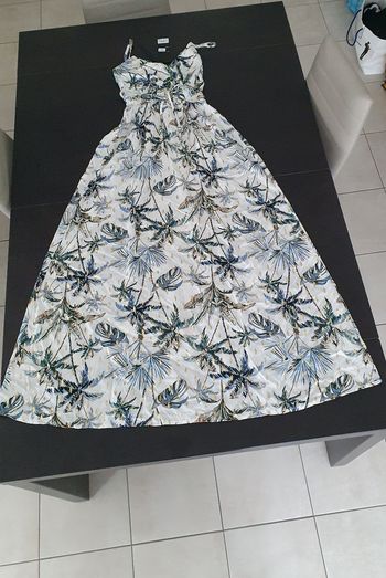 Robe longue neuve en taille unique