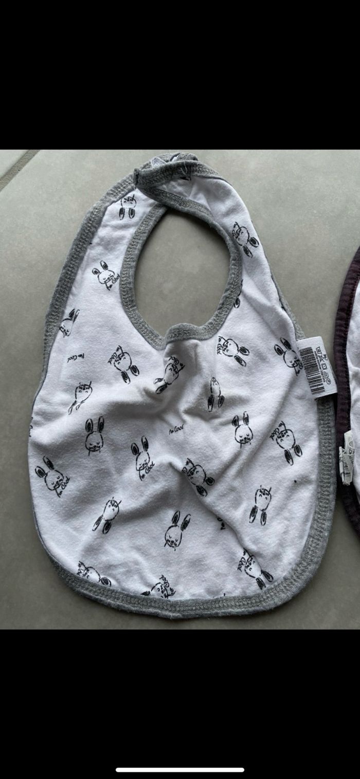 Lot de 2 bavoirs - photo numéro 5