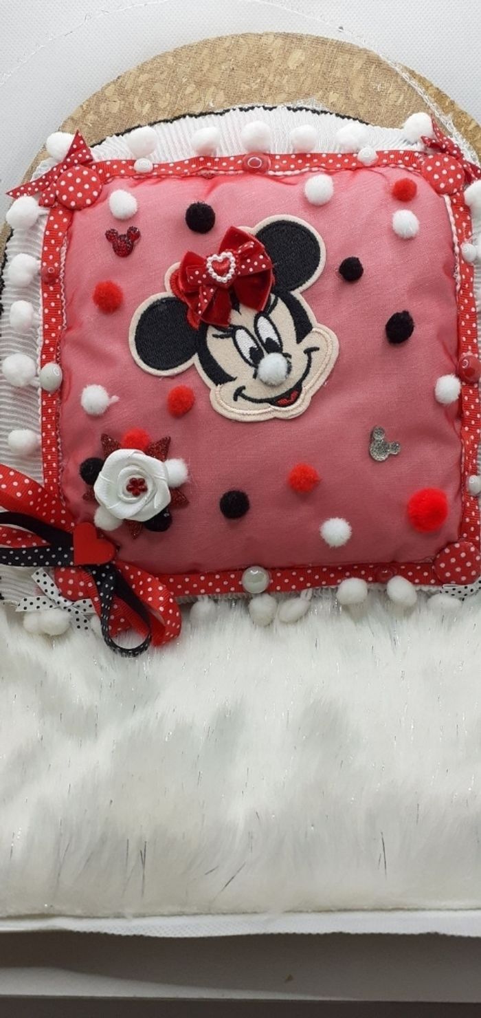 Joli minni coussin decoratif minnie 27/27cm - photo numéro 7