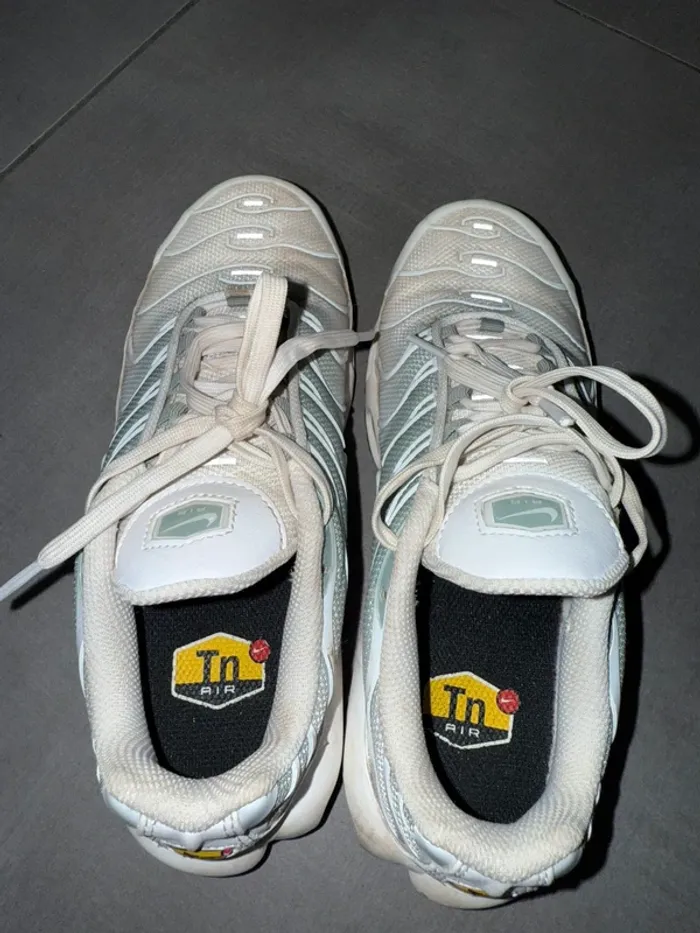 Nike air TN femme taille 36,5 bonne etat - photo numéro 4
