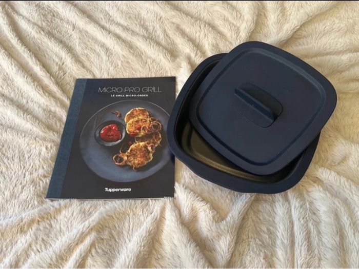 Micro pro grill Tupperware avec son livre