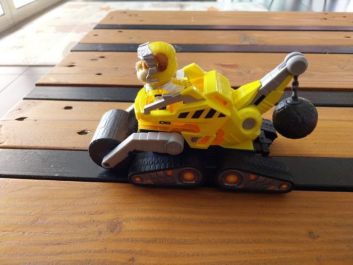 Véhicule ruben super patrouille