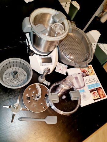 Compact cook