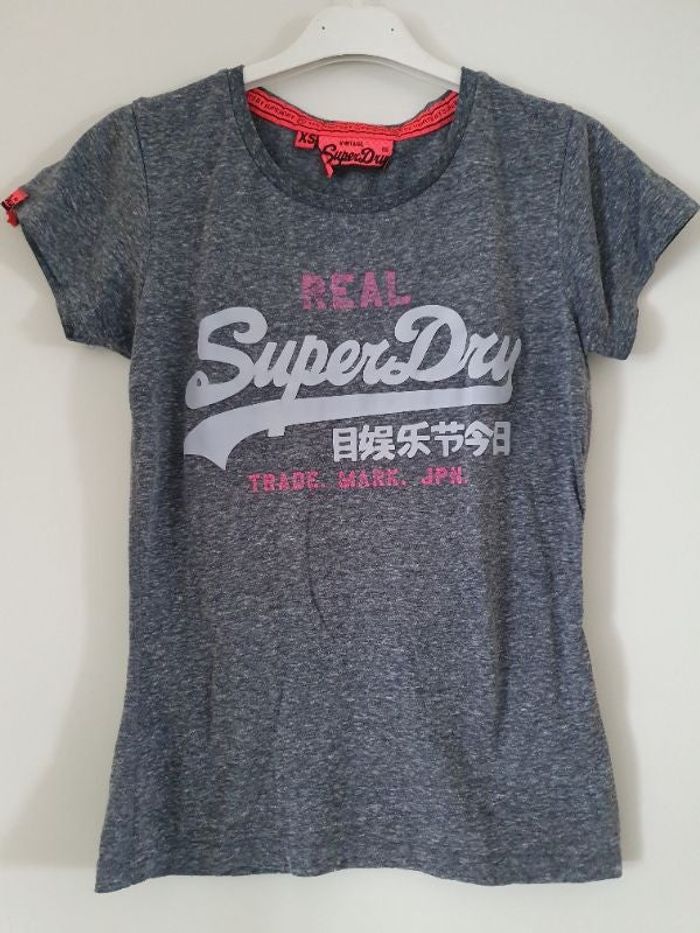 Tee-shirt taille XS, Superdry