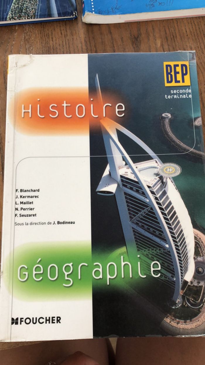 Livre scolaire histoire géo BEP seconde terminale