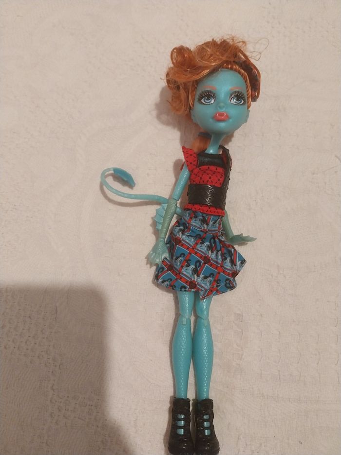 Poupée Lorna McNessie Monster High Monster Exchange Mattel G1 Échange Monstrueux - photo numéro 4