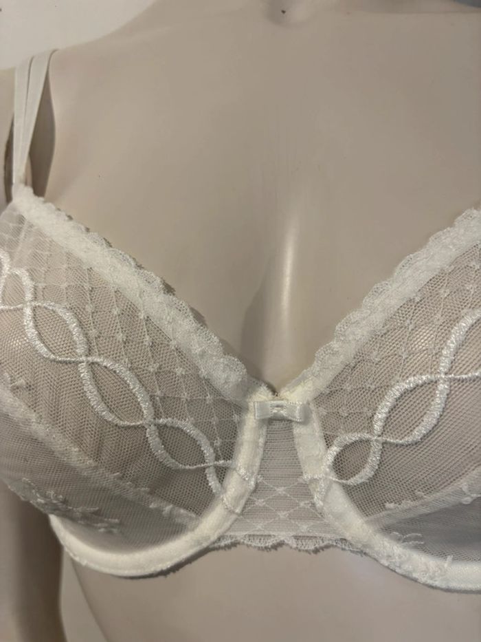 Magnifique soutien gorge neuf blanc Passionata taille 85E - photo numéro 2