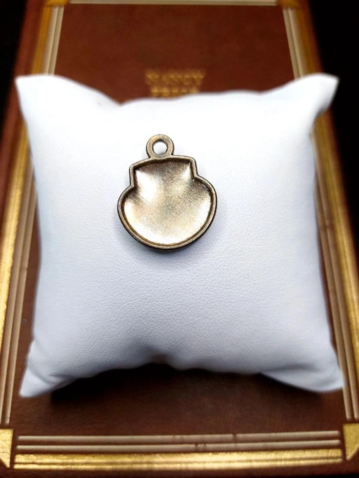 Magnifique pendentif coquillage couleur argenté - photo numéro 4