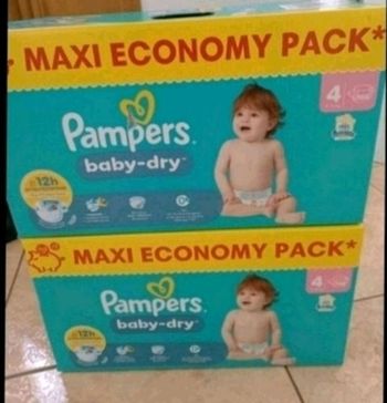 216 couches pampers baby dry taille 4