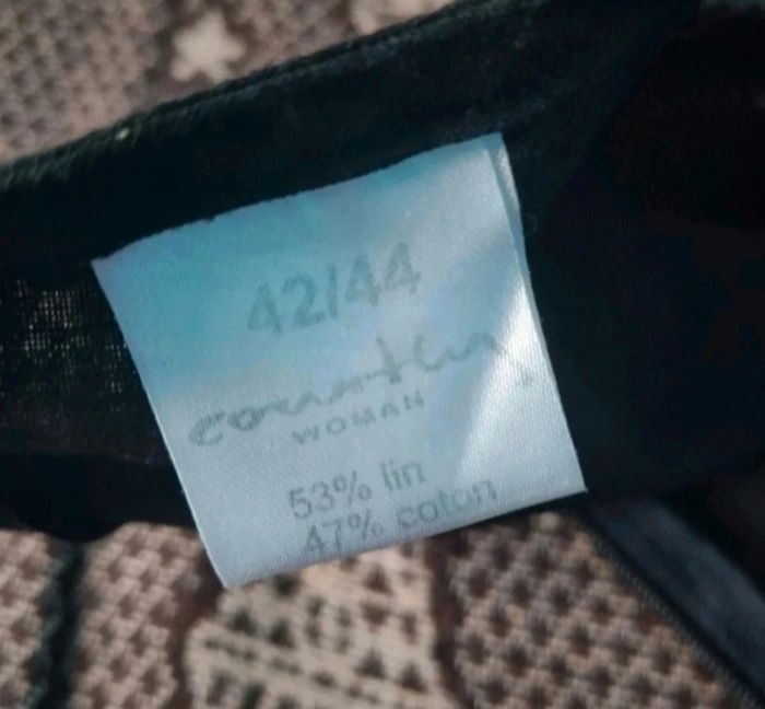 Blouse noir sans manches 42-44 - photo numéro 2