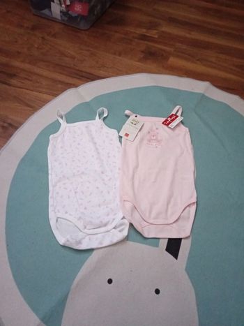 Lot 2 bodies neufs 94cm
