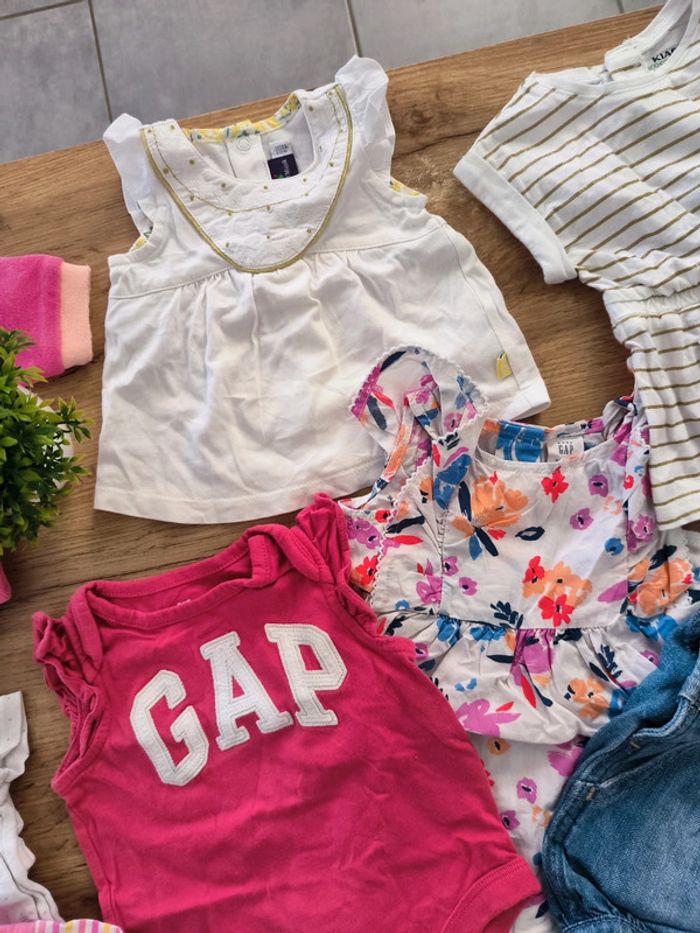Lot vêtements bébé fille - photo numéro 3